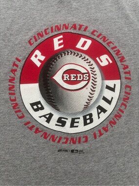 Vintage 2000 Cincinnati Reds thermal tee ⚾️